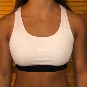 nike sports bra